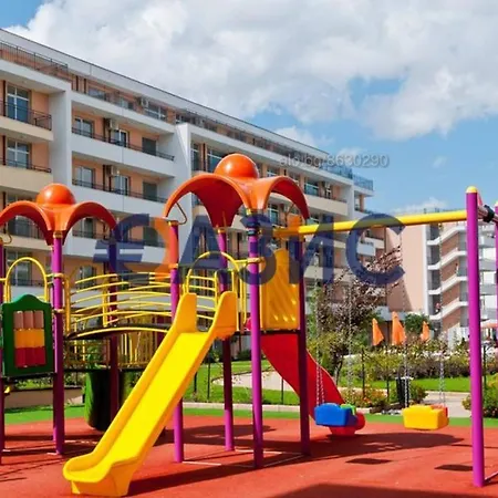Studio Grand Kamelia *